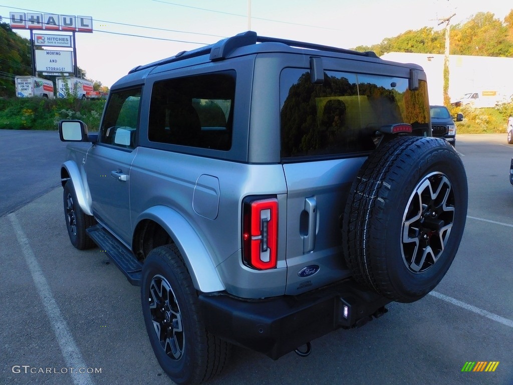 2021 Bronco Big Bend 4x4 2-Door - Iconic Silver / Space Gray/Navy Pier photo #5