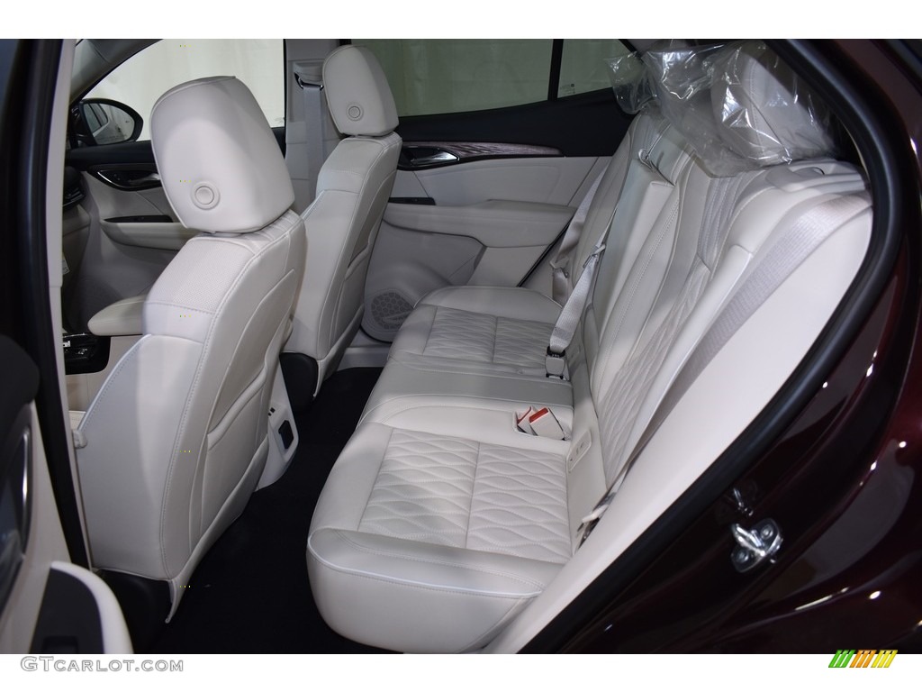 Whisper Beige w/Ebony Accents Interior 2022 Buick Envision Avenir AWD Photo #143037069
