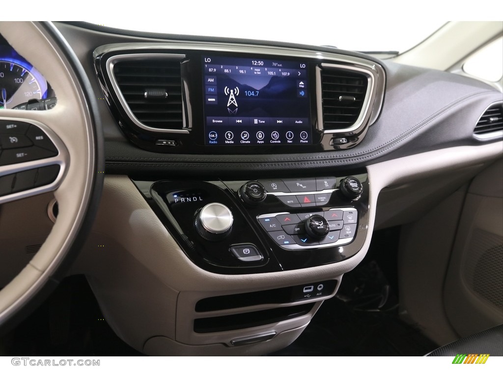 2019 Pacifica Limited - Maximum Steel Metallic / Black/Alloy photo #9