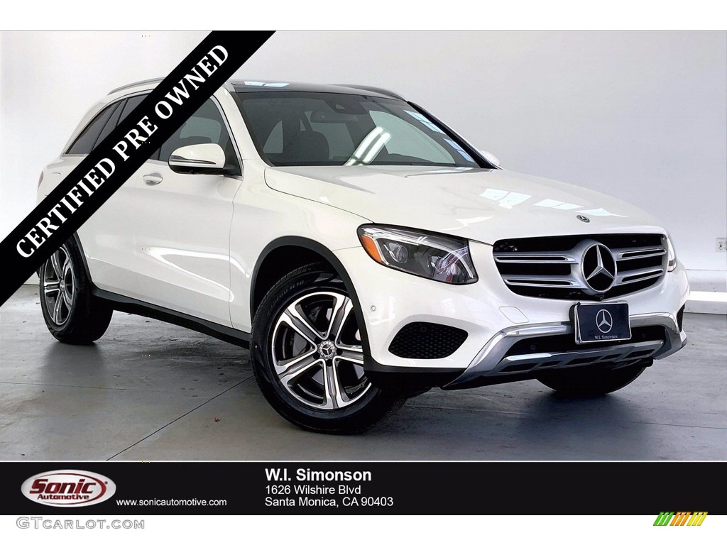 2018 GLC 300 4Matic - Polar White / Black photo #1