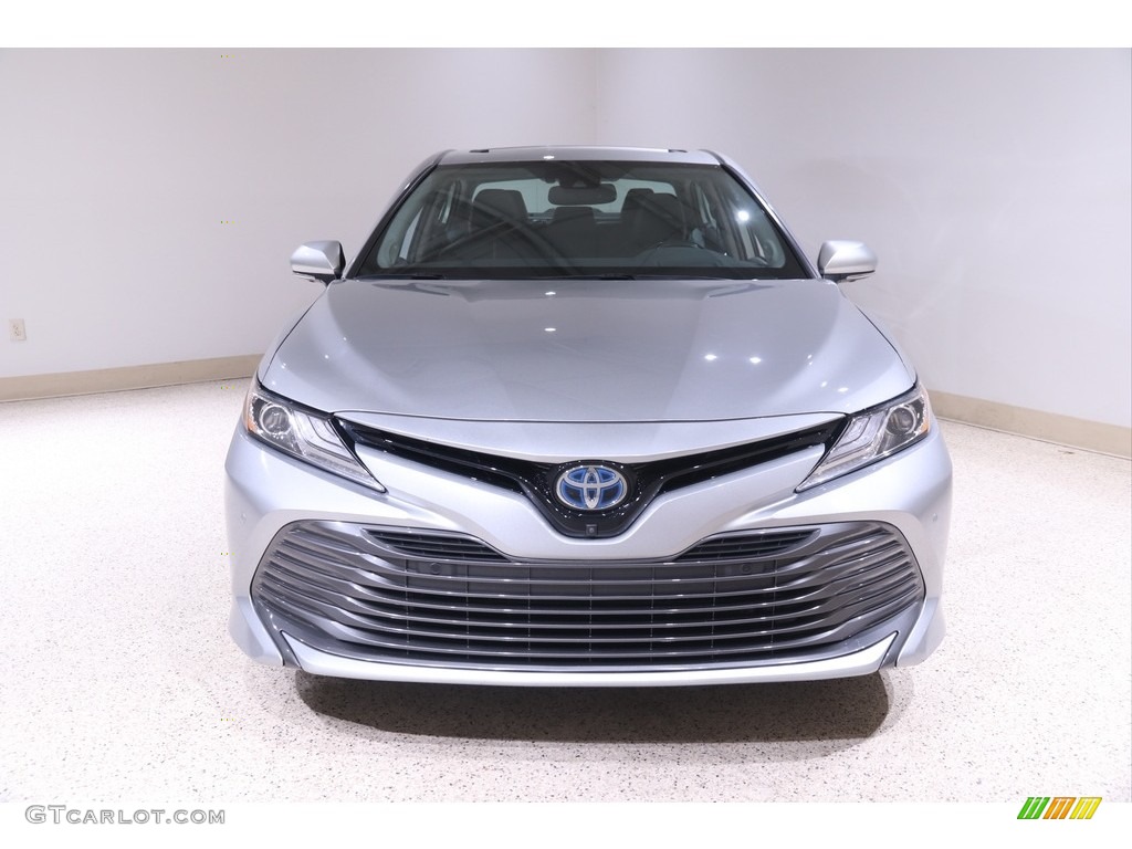 2019 Camry Hybrid XLE - Celestial Silver Metallic / Black photo #2