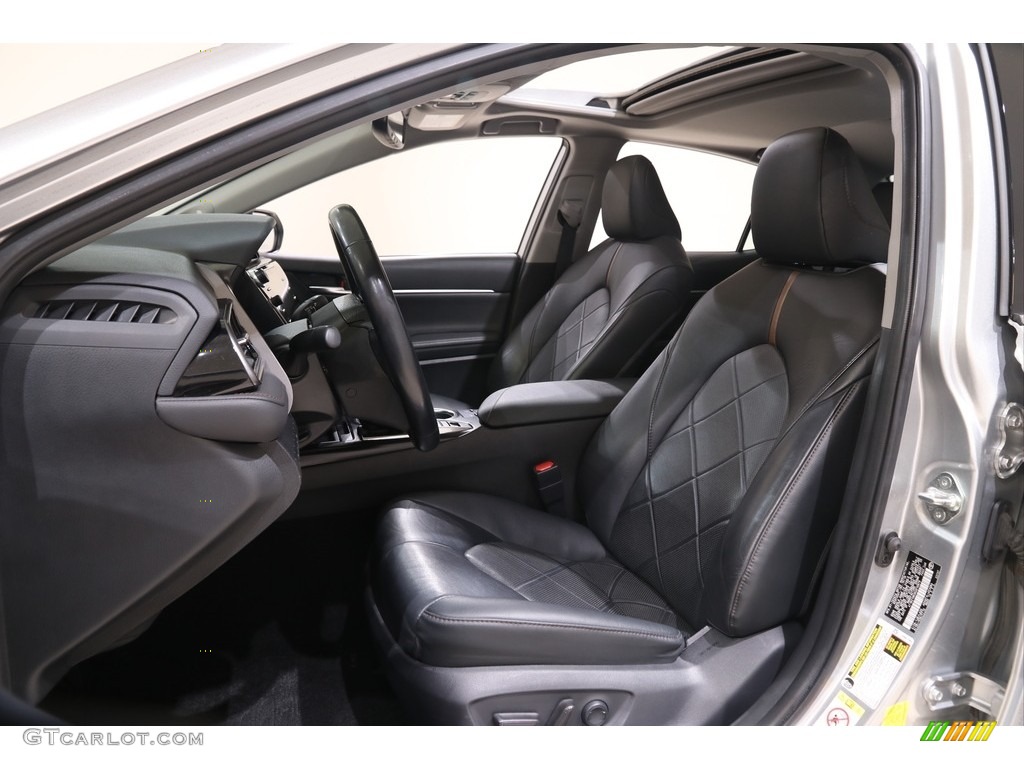 2019 Camry Hybrid XLE - Celestial Silver Metallic / Black photo #5