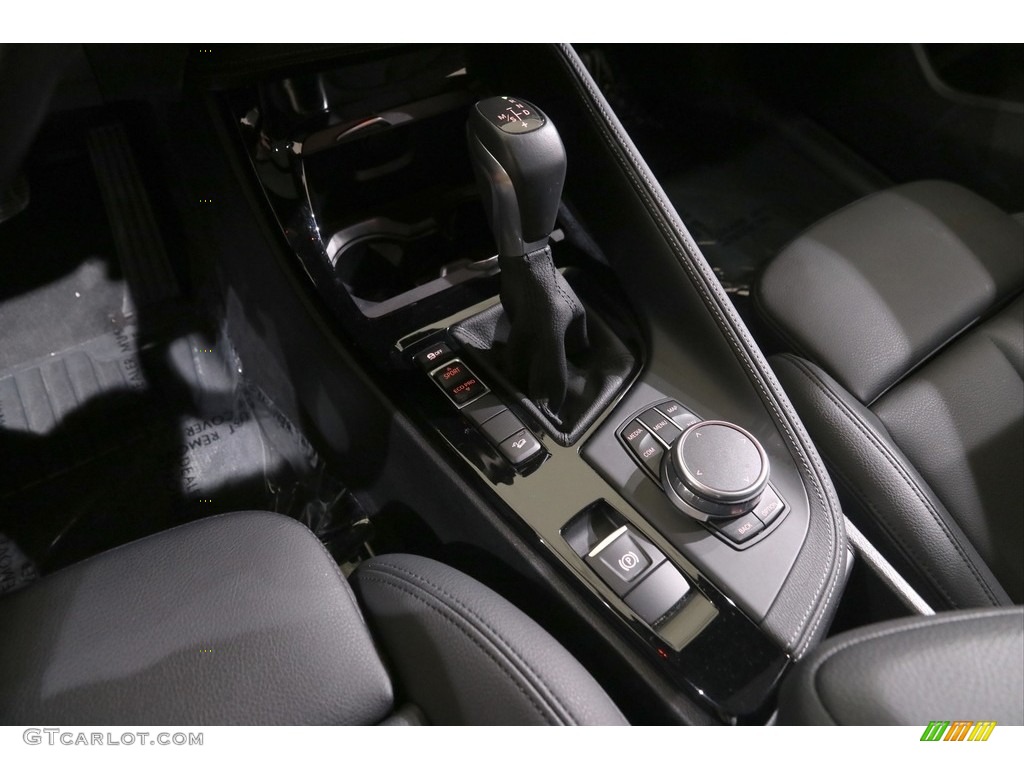 2018 X2 xDrive28i - Jet Black / Black photo #13