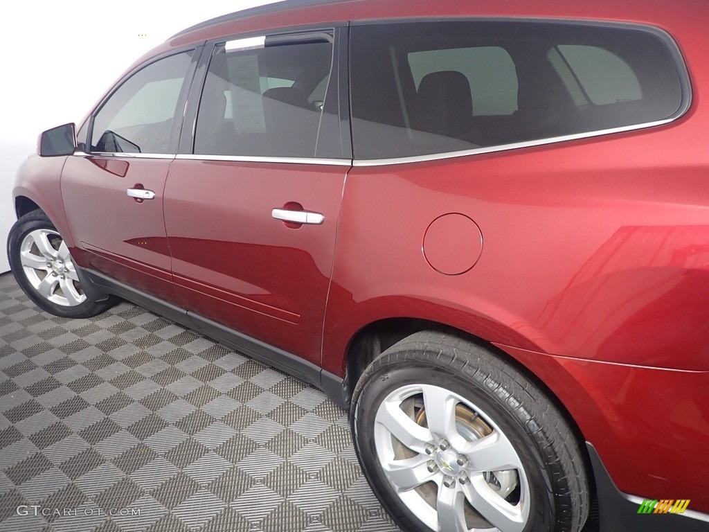 2017 Traverse LT AWD - Siren Red Tintcoat / Ebony photo #19