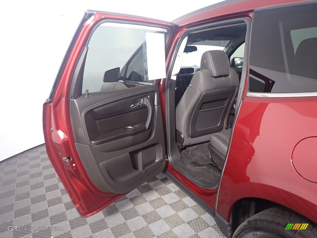 2017 Traverse LT AWD - Siren Red Tintcoat / Ebony photo #34
