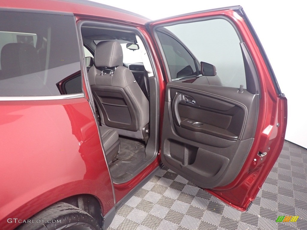 2017 Traverse LT AWD - Siren Red Tintcoat / Ebony photo #36
