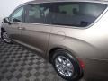 2017 Granite Crystal Metallic Chrysler Pacifica Touring  photo #18