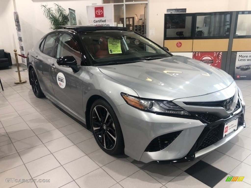 2019 Camry XSE - Celestial Silver Metallic / Red photo #1