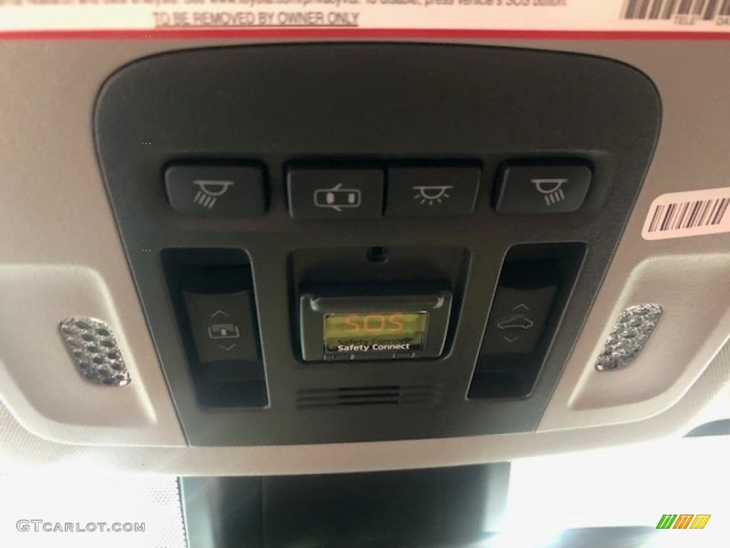 2019 Camry XSE - Celestial Silver Metallic / Red photo #8