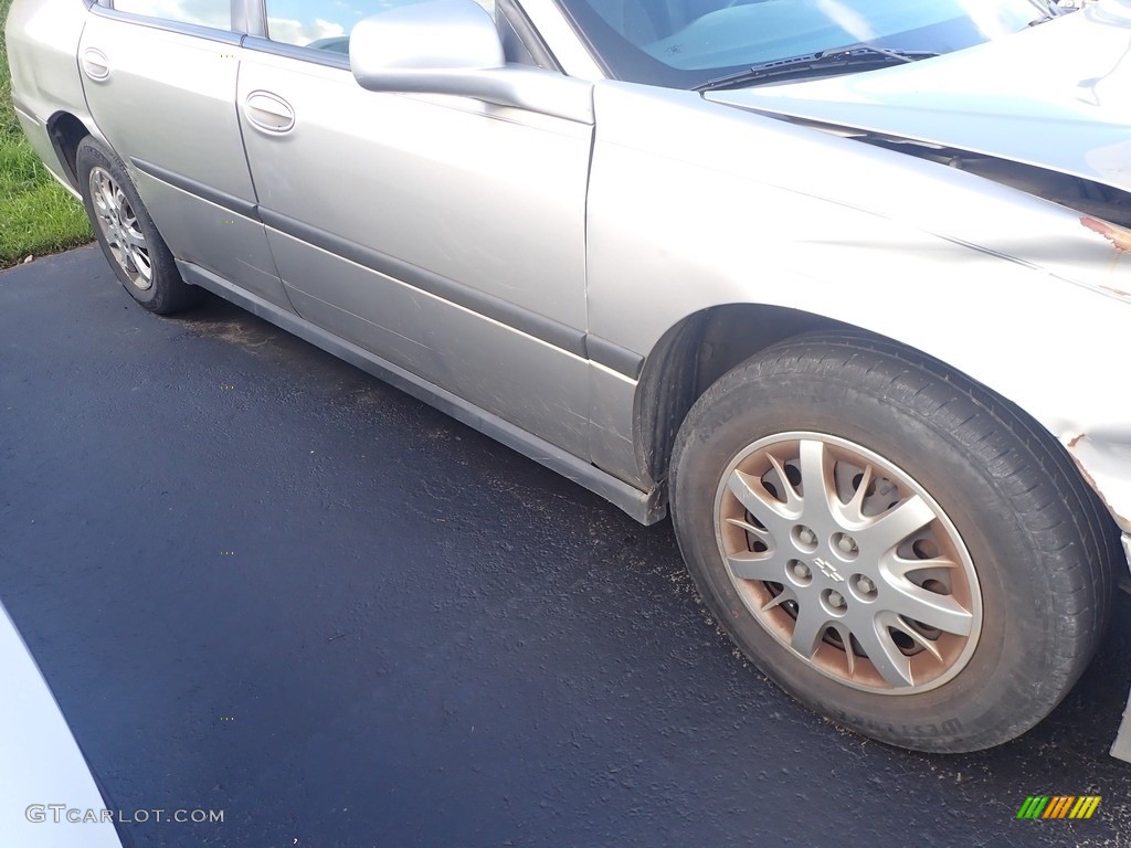 2005 Impala  - Silverstone Metallic / Medium Gray photo #3