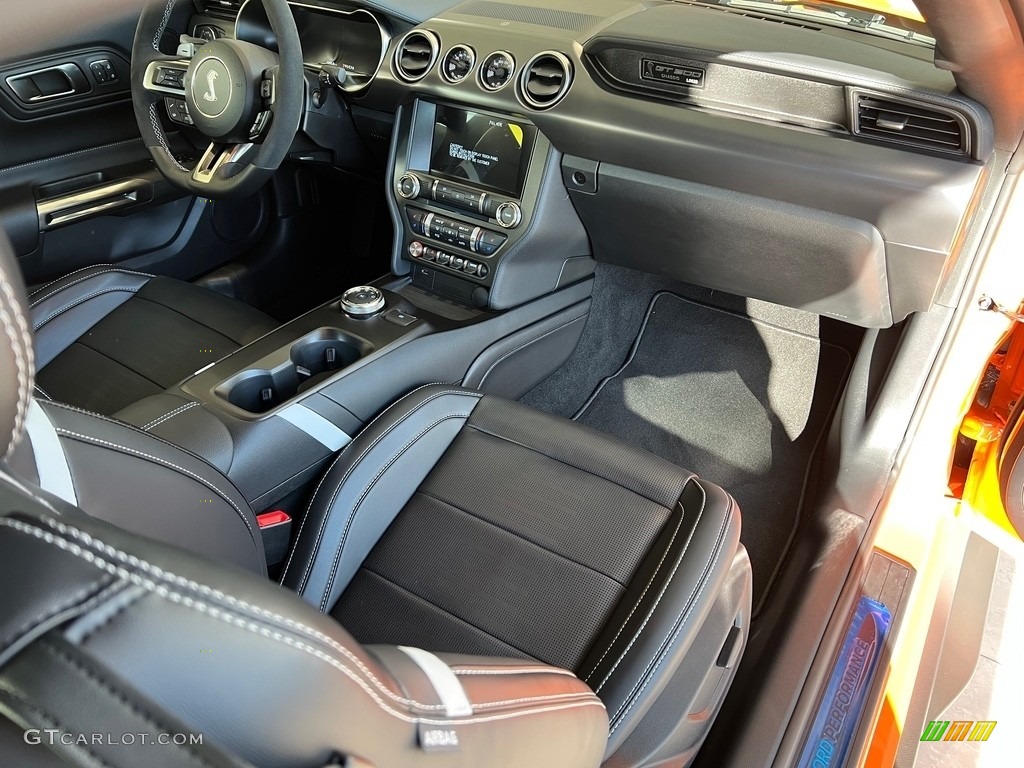 2020 Ford Mustang Shelby GT500 GT500 Ebony/Smoke Gray Stitch Dashboard Photo #143051729
