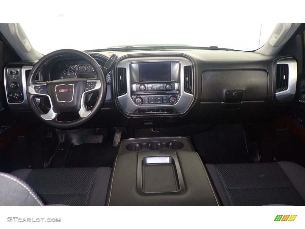 2015 GMC Sierra 3500HD SLE Crew Cab 4x4 Dashboard Photos