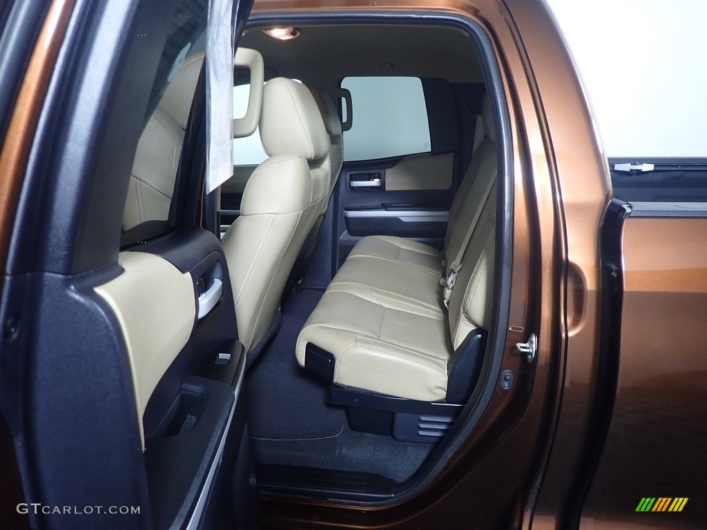 2016 Tundra Limited CrewMax 4x4 - Sunset Bronze Mica / Sand Beige photo #38