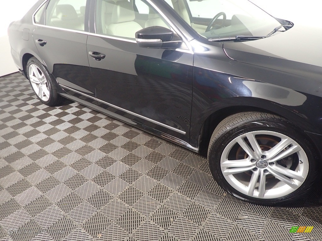 2013 Passat TDI SEL - Black / Titan Black photo #6