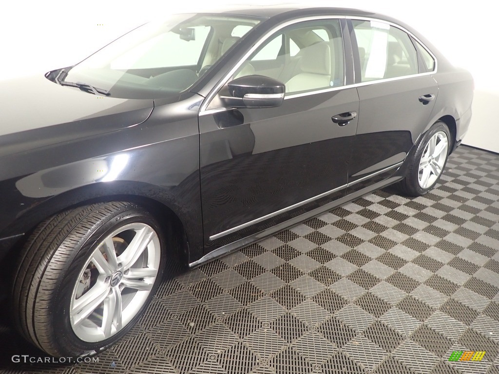 2013 Passat TDI SEL - Black / Titan Black photo #12