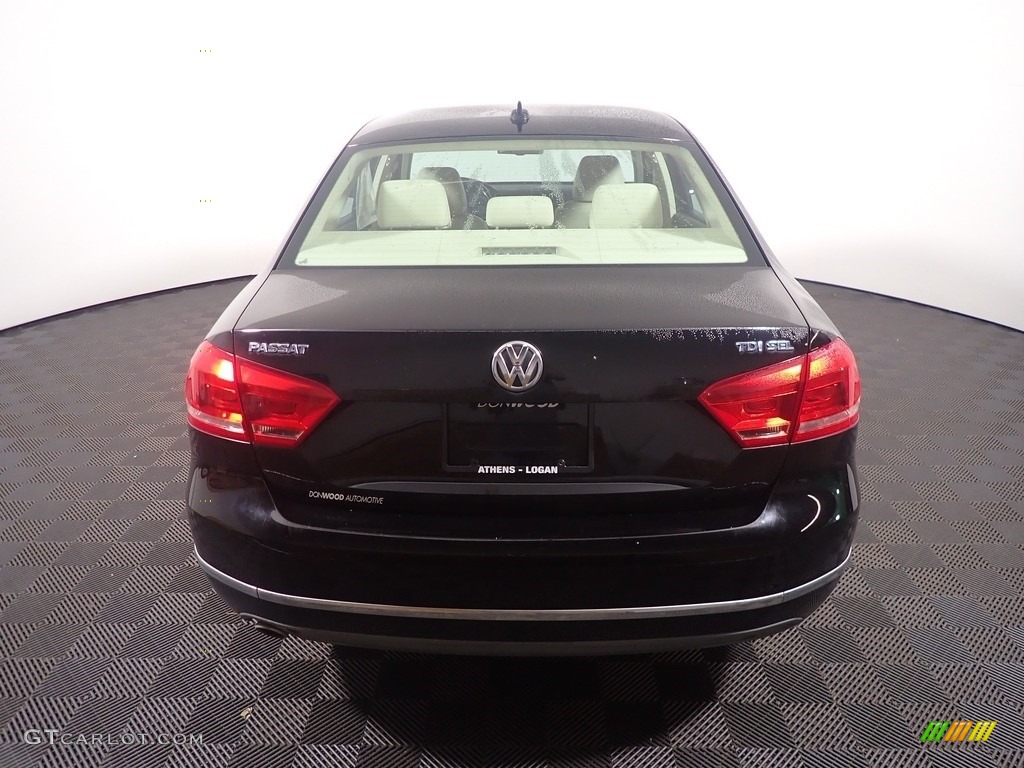 2013 Passat TDI SEL - Black / Titan Black photo #15