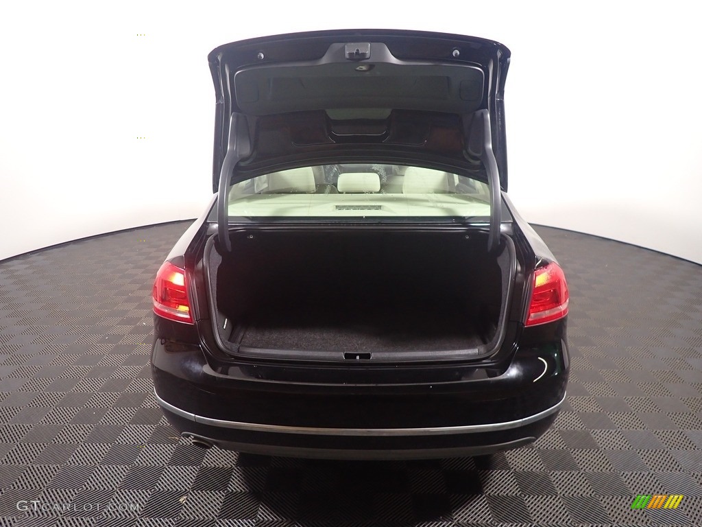 2013 Passat TDI SEL - Black / Titan Black photo #16