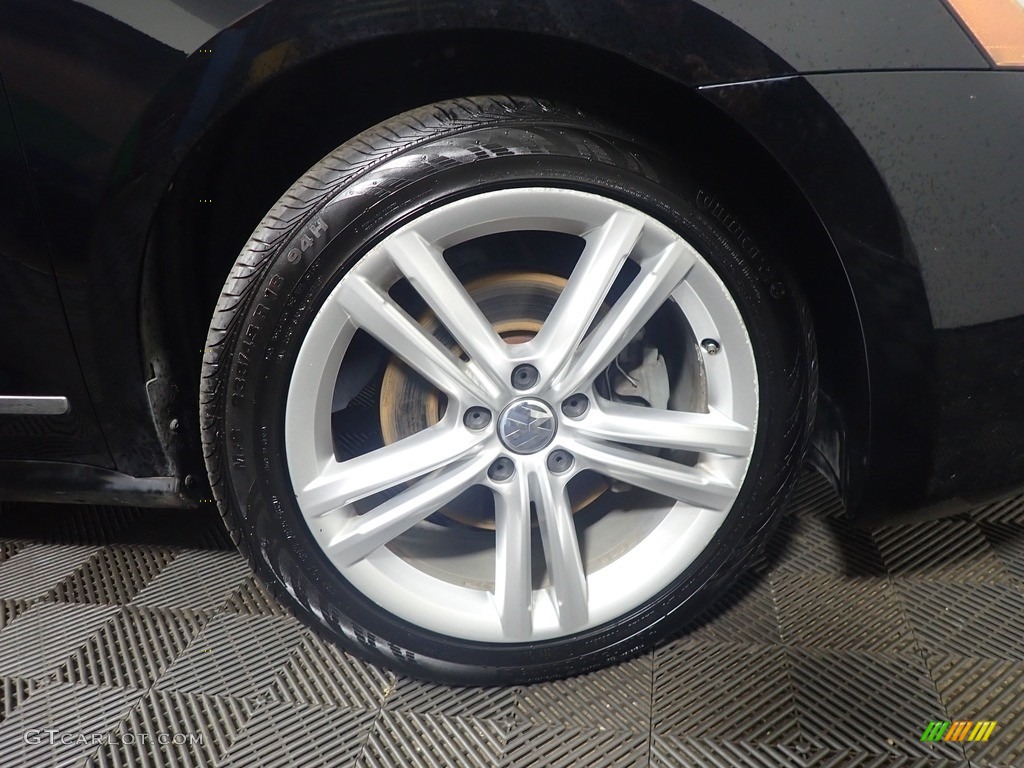 2013 Passat TDI SEL - Black / Titan Black photo #43