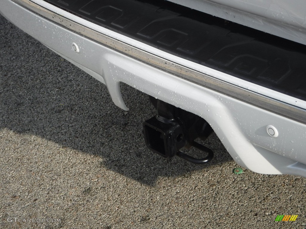 2018 4Runner Limited 4x4 - Blizzard White Pearl / Sand Beige photo #17