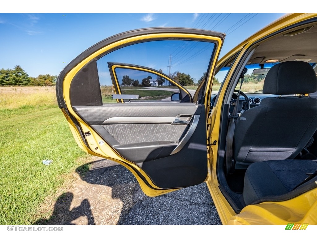 2009 Aveo LT Sedan - Summer Yellow / Charcoal photo #21