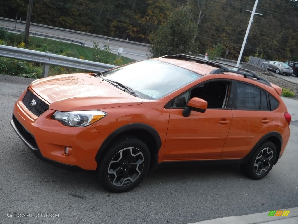 2014 XV Crosstrek 2.0i Premium - Tangerine Orange Pearl / Black photo #13