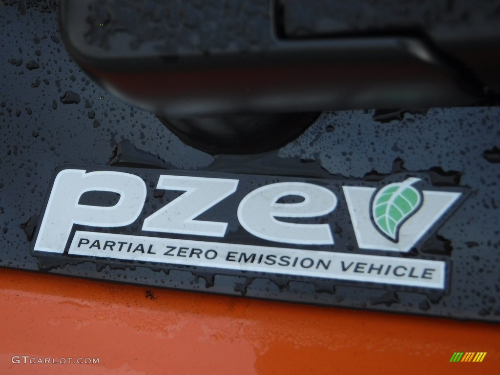 2014 XV Crosstrek 2.0i Premium - Tangerine Orange Pearl / Black photo #18