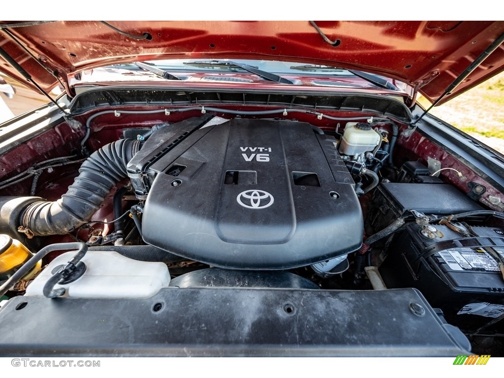 2008 Toyota FJ Cruiser Standard FJ Cruiser Model Engine Photos