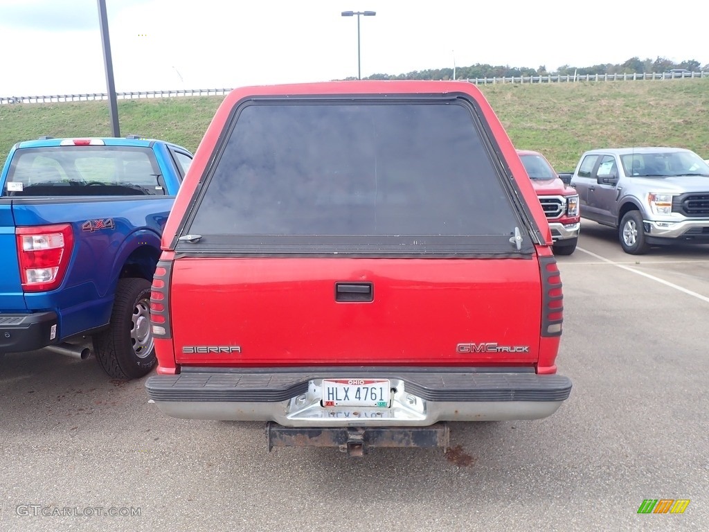 1997 Sierra 1500 SL Extended Cab - Victory Red / Pewter Gray photo #10