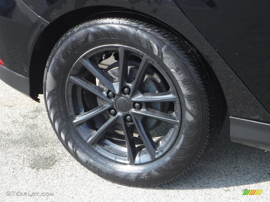 2018 Focus SE Hatch - Shadow Black / Charcoal Black photo #3