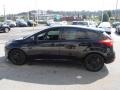 2018 Shadow Black Ford Focus SE Hatch  photo #6