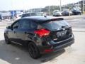 2018 Shadow Black Ford Focus SE Hatch  photo #7