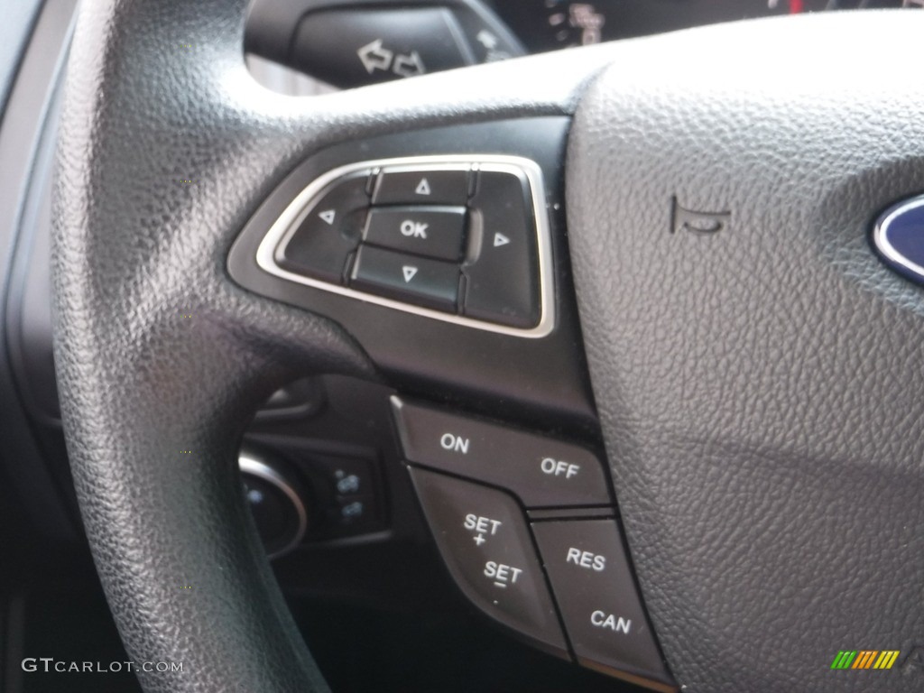 2018 Focus SE Hatch - Shadow Black / Charcoal Black photo #21