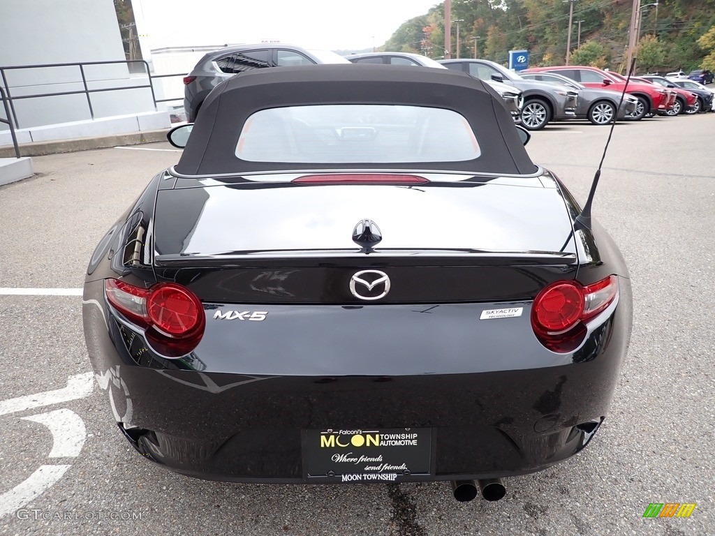 2016 MX-5 Miata Grand Touring Roadster - Jet Black Mica / Black photo #3