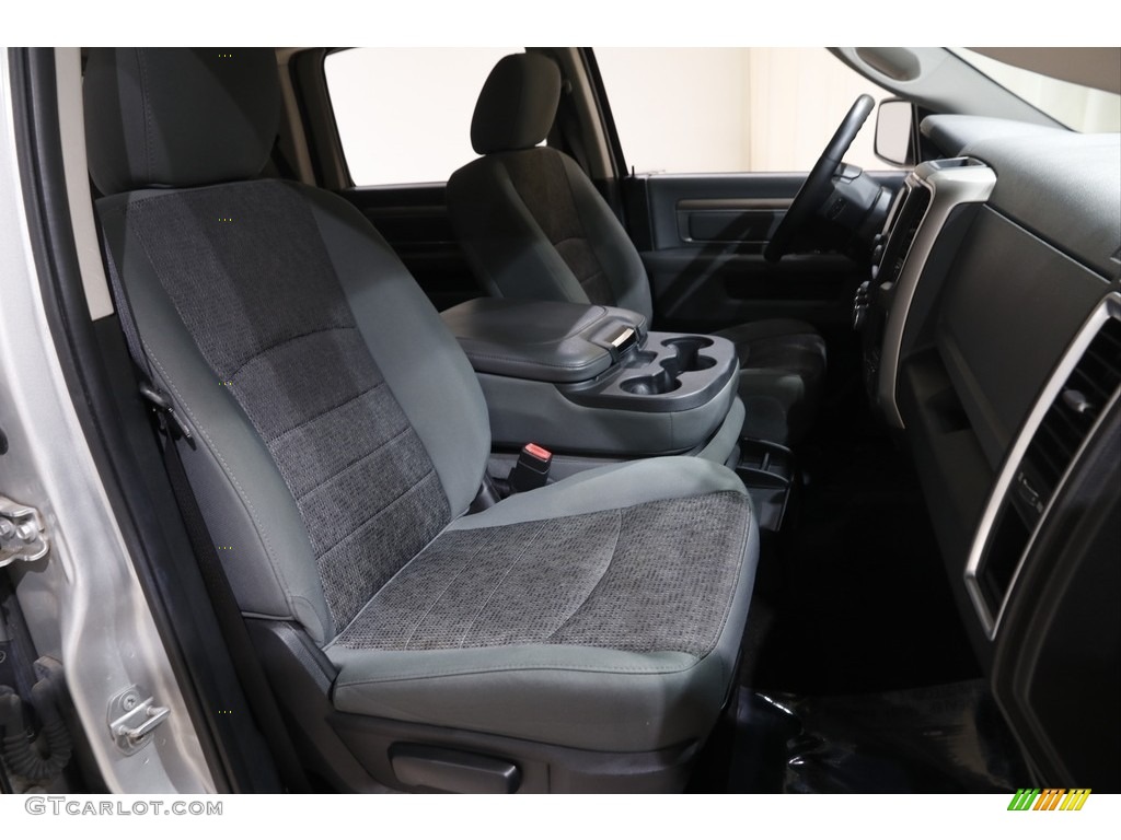 Black/Diesel Gray Interior 2015 Ram 1500 Big Horn Crew Cab 4x4 Photo #143060396
