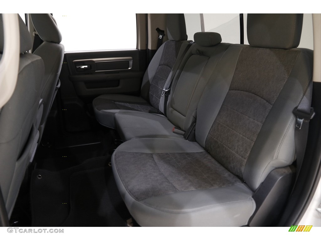 Black/Diesel Gray Interior 2015 Ram 1500 Big Horn Crew Cab 4x4 Photo #143060423