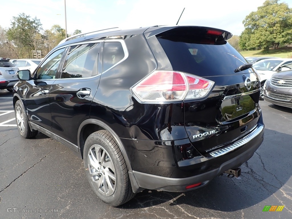 2015 Rogue SL AWD - Super Black / Charcoal photo #12