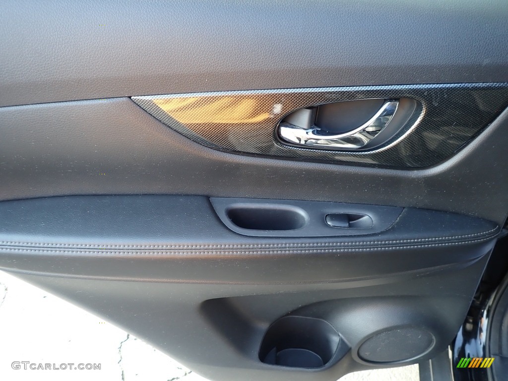 2015 Rogue SL AWD - Super Black / Charcoal photo #19
