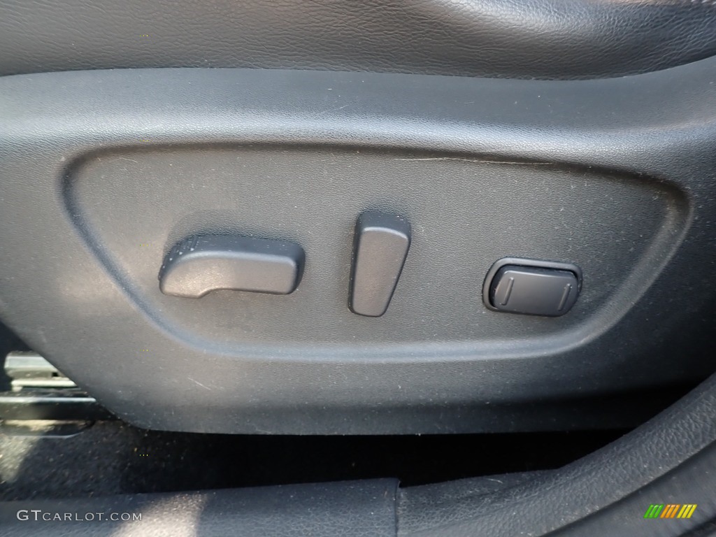 2015 Rogue SL AWD - Super Black / Charcoal photo #28