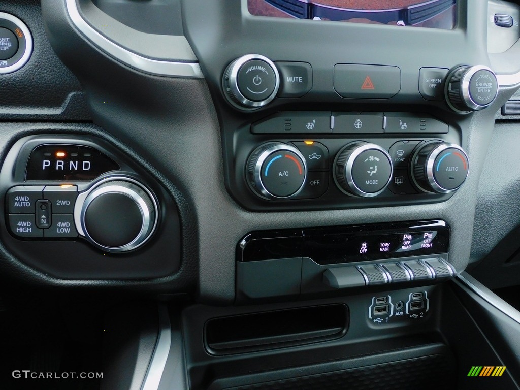 2022 Ram 1500 Big Horn Quad Cab 4x4 Controls Photo #143066734