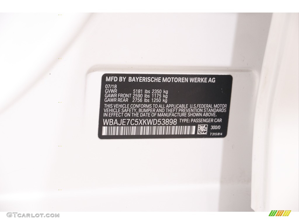 2019 5 Series 540i xDrive Sedan - Alpine White / Black photo #23