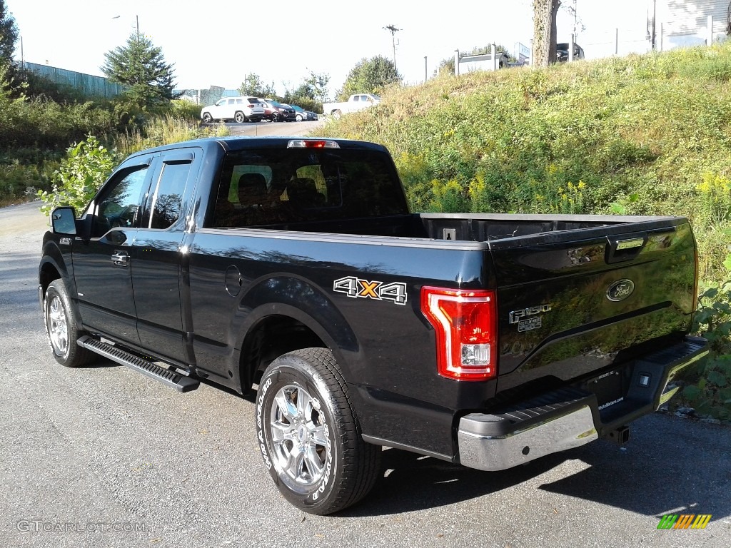 2017 F150 XLT SuperCab 4x4 - Shadow Black / Earth Gray photo #9