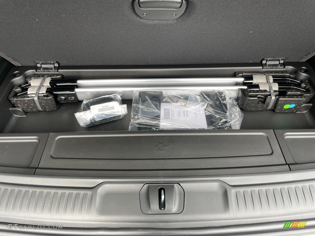 2022 Jeep Wagoneer Series III 4x4 Trunk Photo #143069264