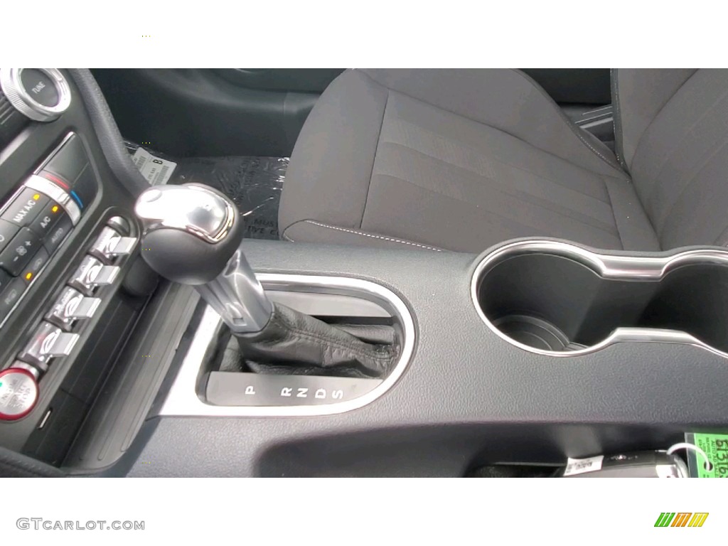 2021 Ford Mustang EcoBoost Fastback Transmission Photos