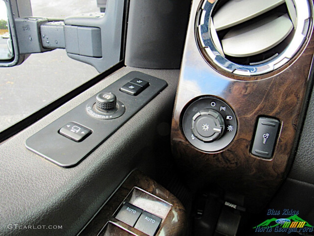 2016 F450 Super Duty Platinum Crew Cab 4x4 - Shadow Black / Pecan photo #32