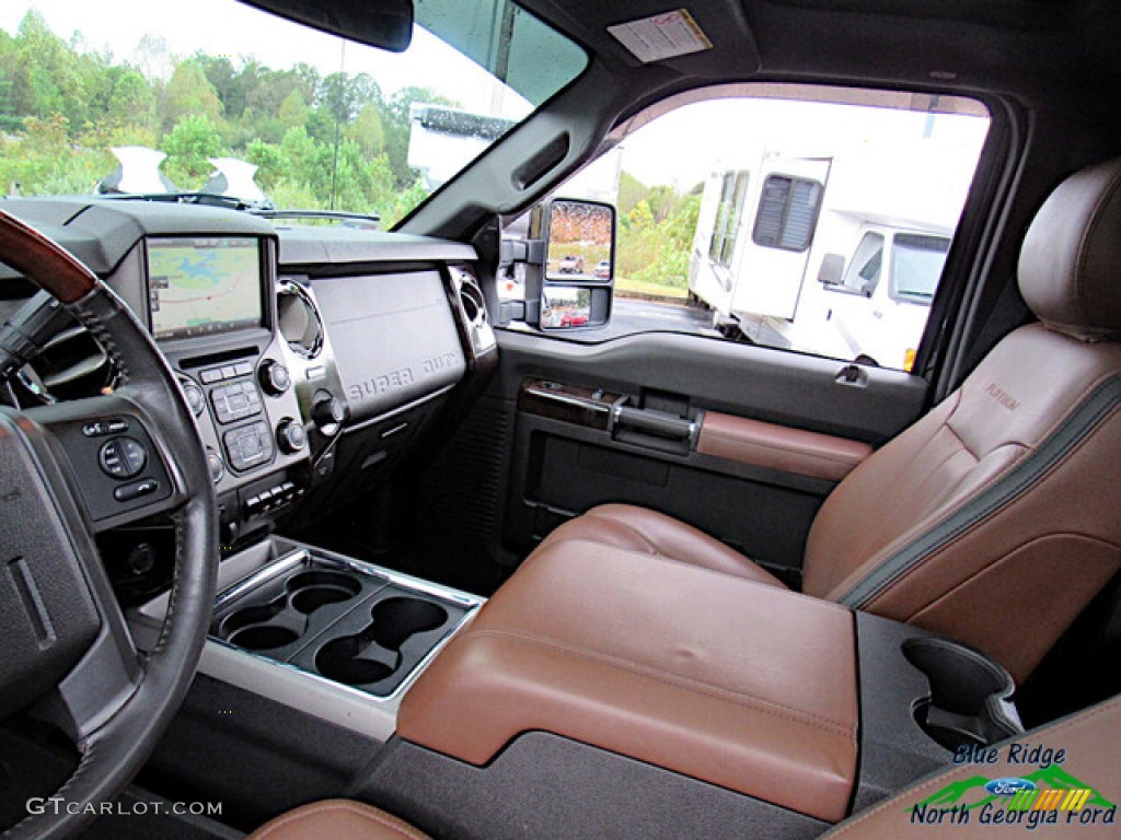 2016 F450 Super Duty Platinum Crew Cab 4x4 - Shadow Black / Pecan photo #35