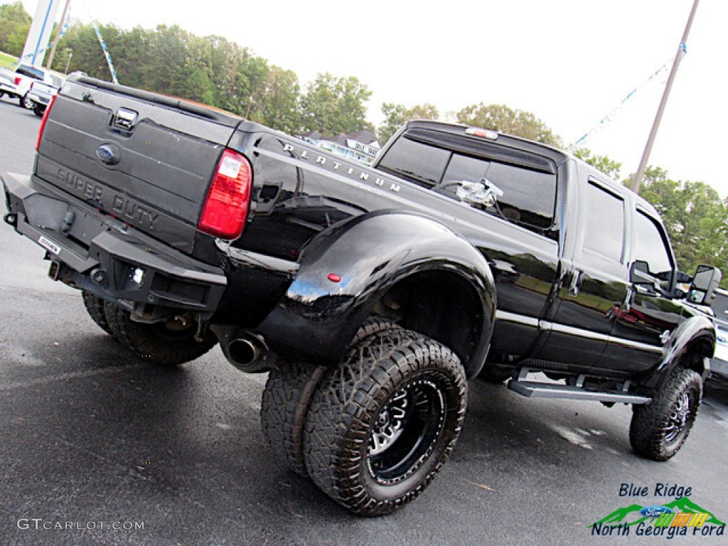2016 F450 Super Duty Platinum Crew Cab 4x4 - Shadow Black / Pecan photo #39