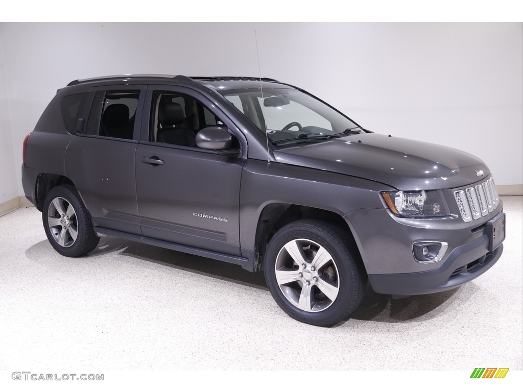 Granite Crystal Metallic 2017 Jeep Compass Latitude Exterior Photo #143074517