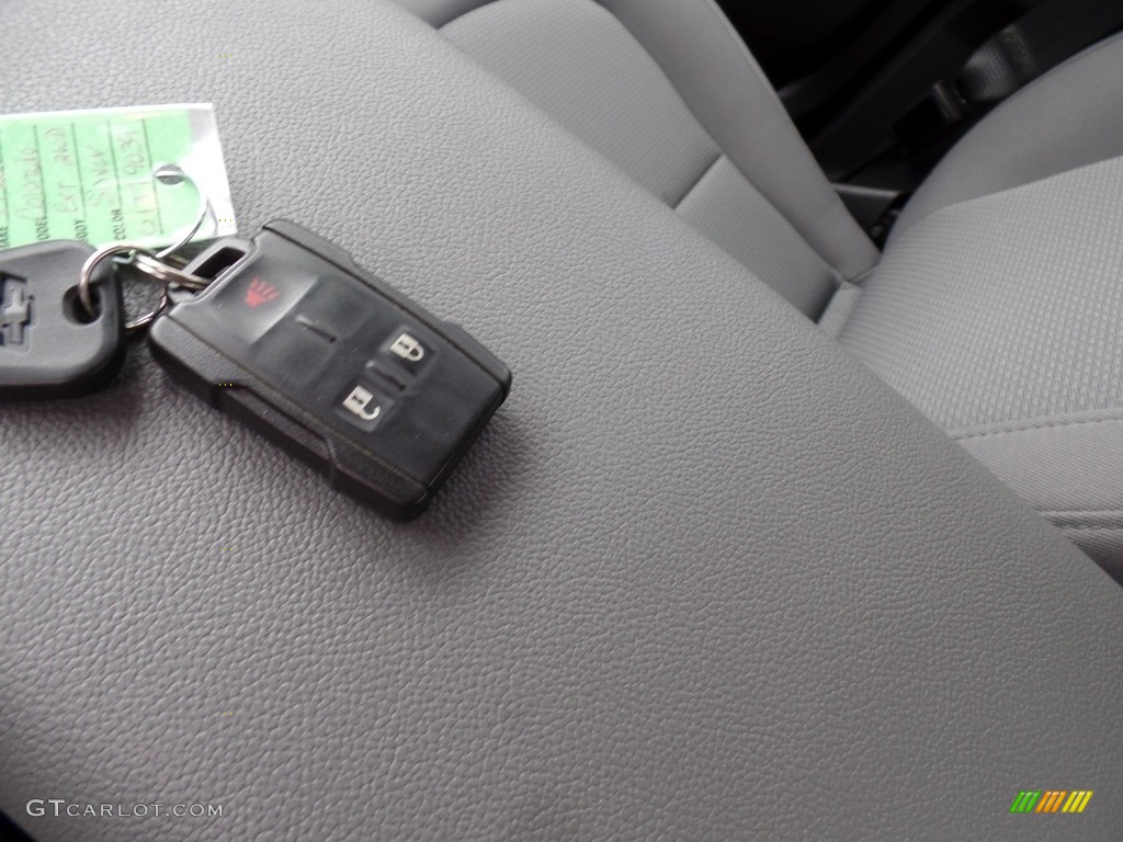 2016 Chevrolet Colorado WT Extended Cab Keys Photos