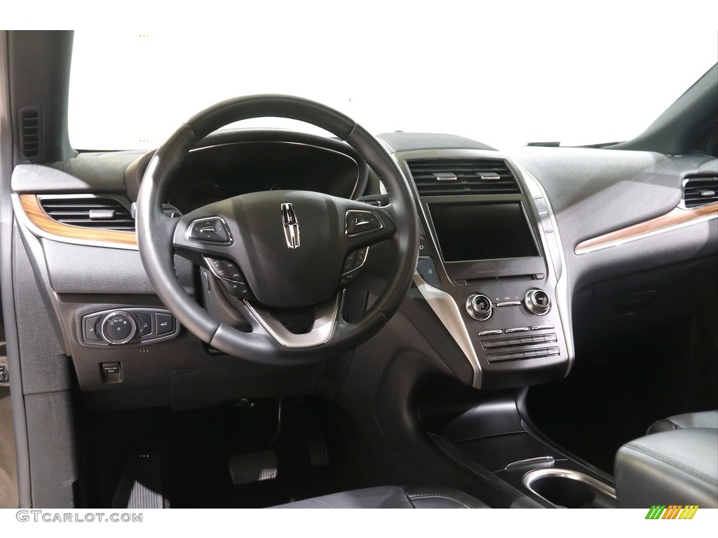 2019 Lincoln MKC Reserve AWD Ebony Dashboard Photo #143076839