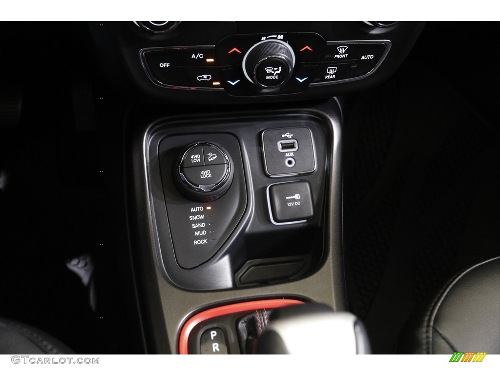 2017 Compass Trailhawk 4x4 - Rhino / Dark Slate Gray photo #15